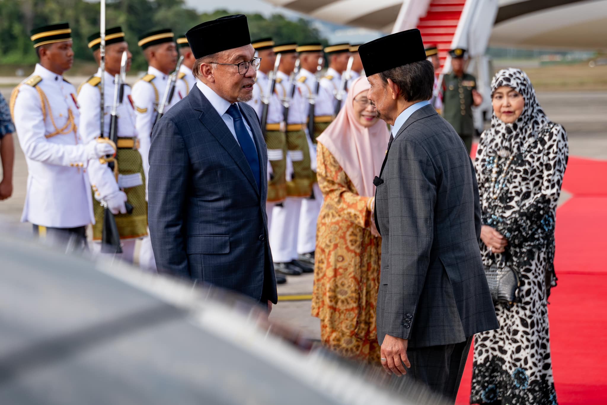 GALERI GAMBAR : SULTAN BRUNEI ADAKAN LAWATAN NEGARA KE MALAYSIA